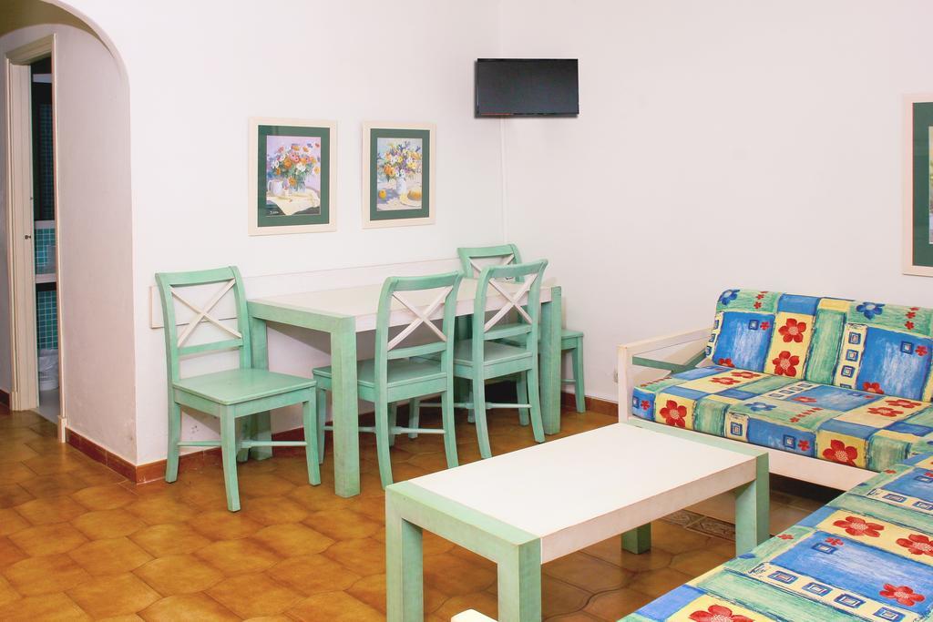 Apartamentos Son Bou Gardens Ruang foto