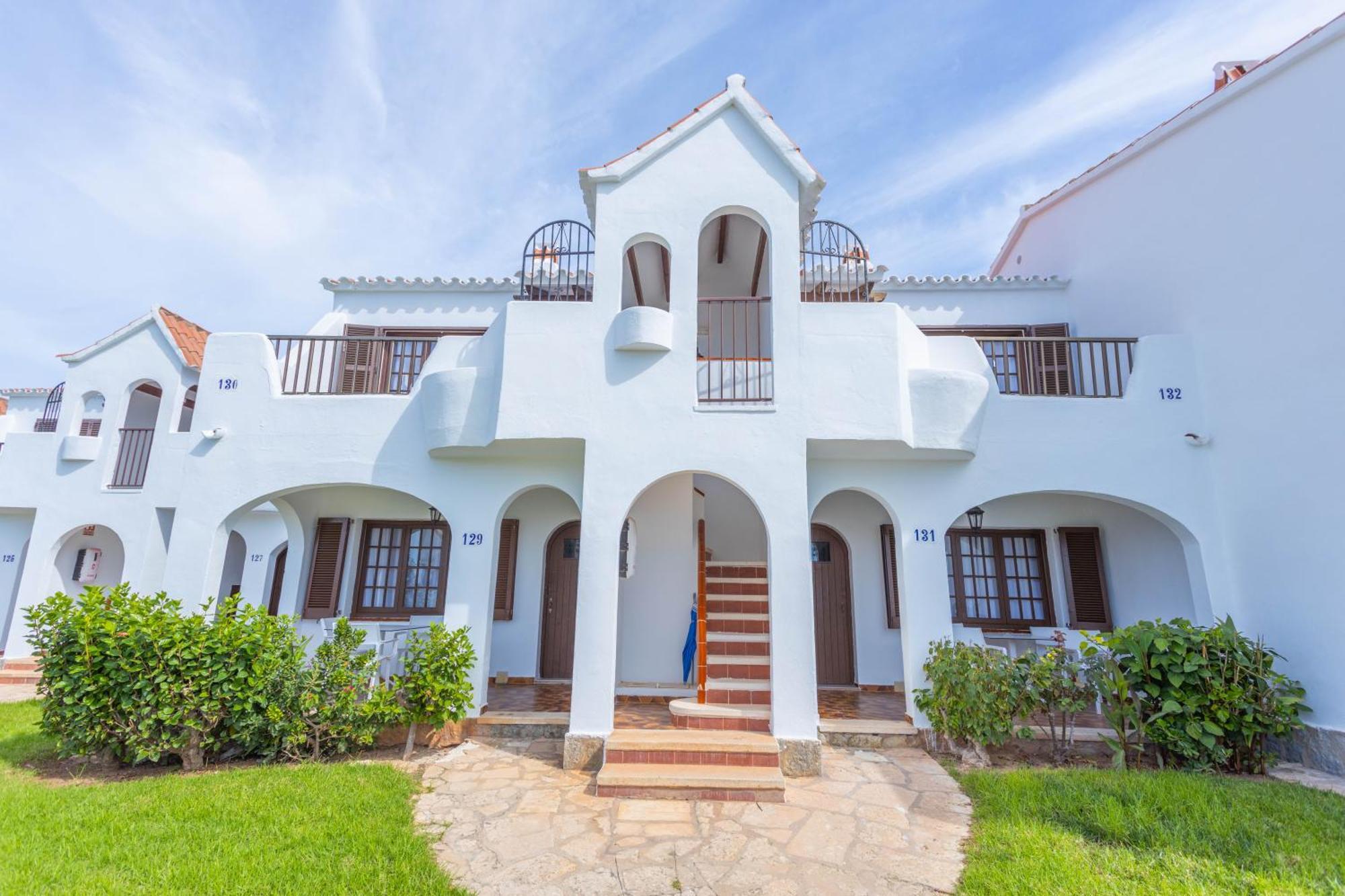 Apartamentos Son Bou Gardens Bagian luar foto