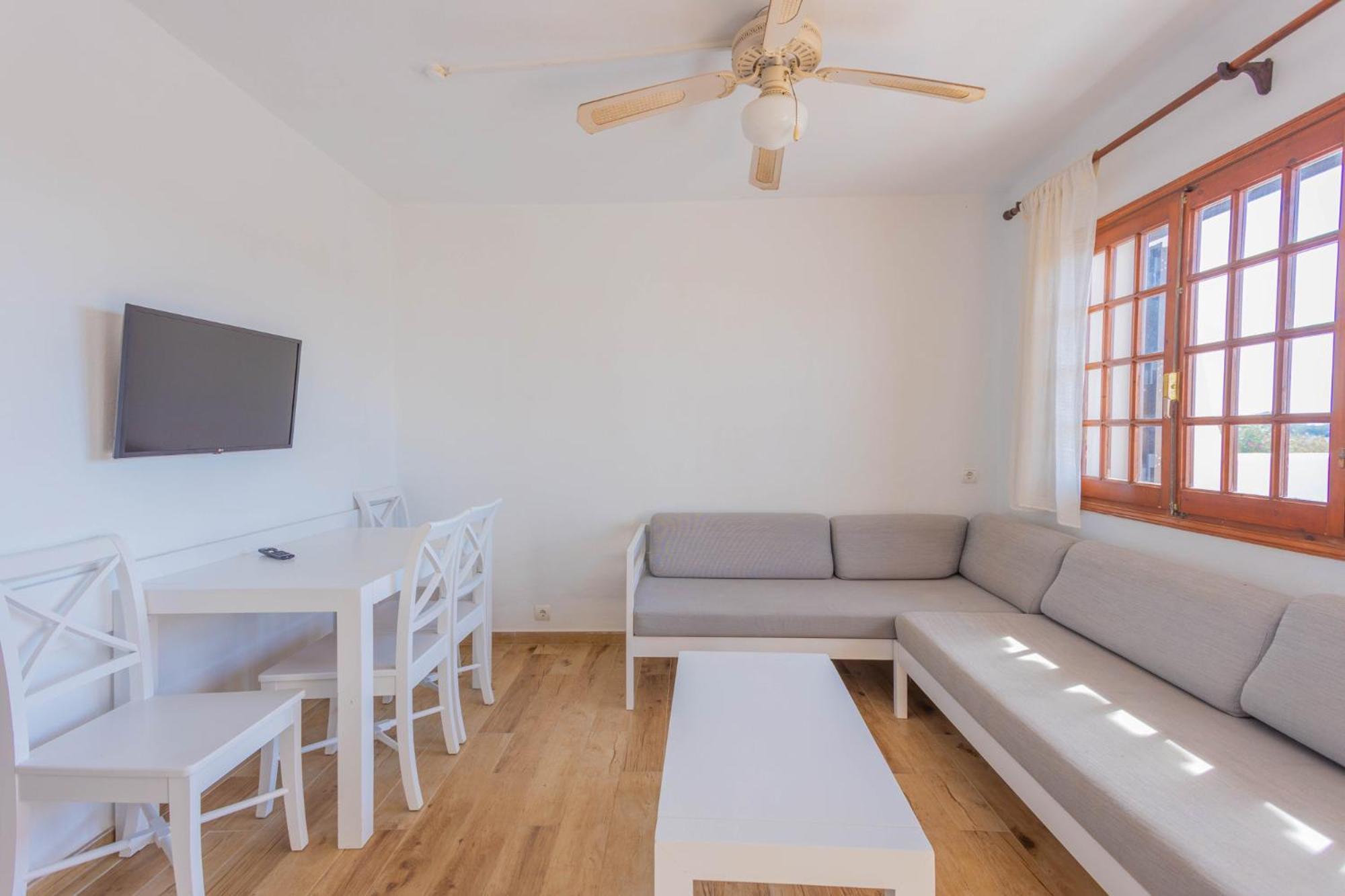 Apartamentos Son Bou Gardens Bagian luar foto