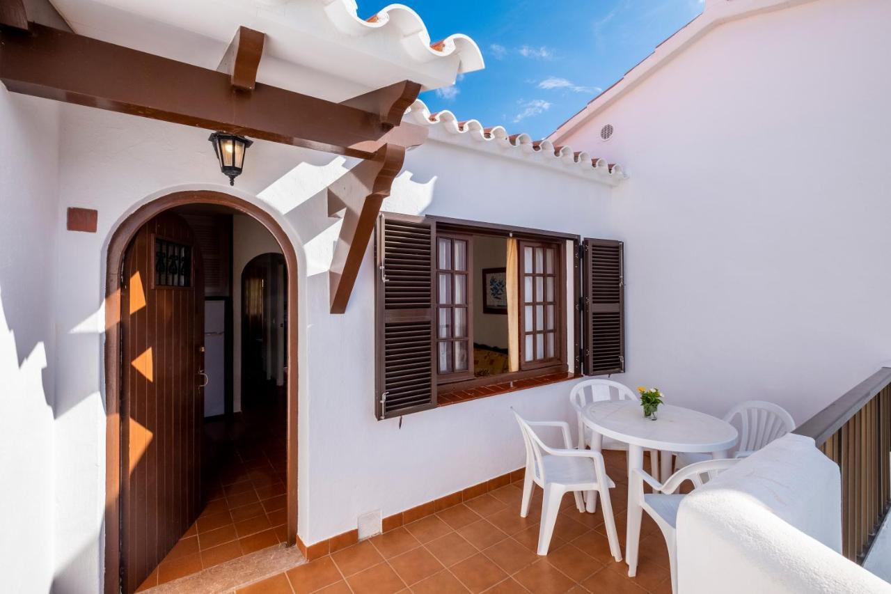 Apartamentos Son Bou Gardens Bagian luar foto