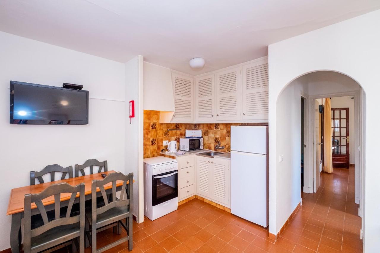 Apartamentos Son Bou Gardens Bagian luar foto